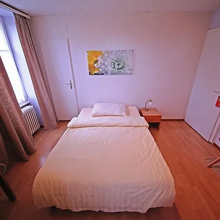 Inn De